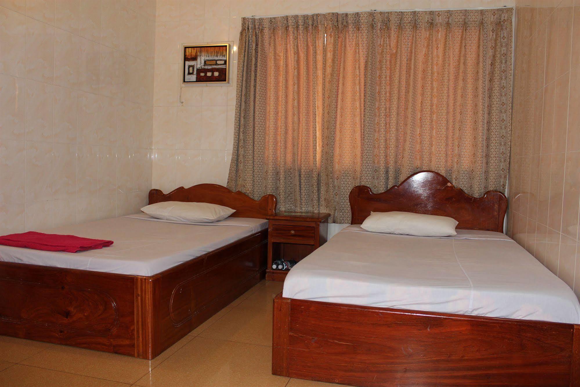 Lucky 2 Guesthouse Phnom Penh Exterior foto